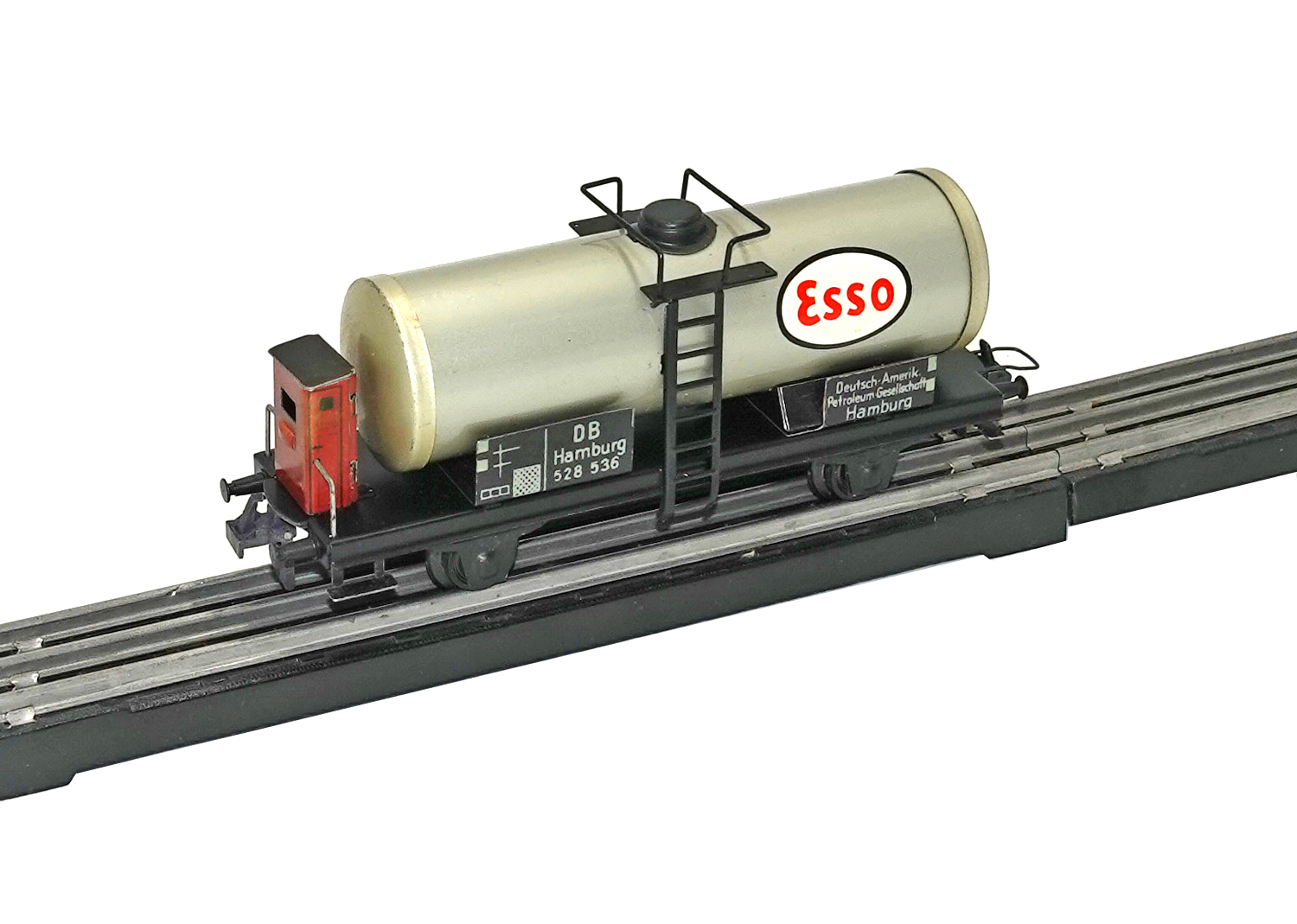 Trix Express 20/78 ES Kesselwagen Esso grau