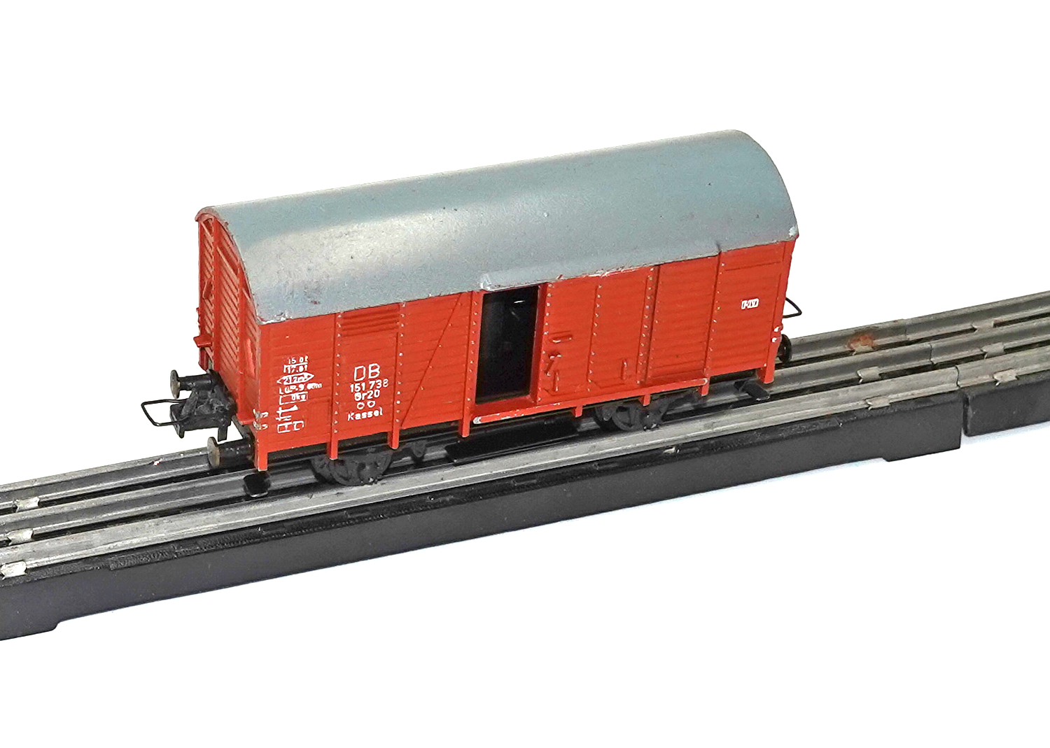Trix Express 3417 ged. Güterwagen braun