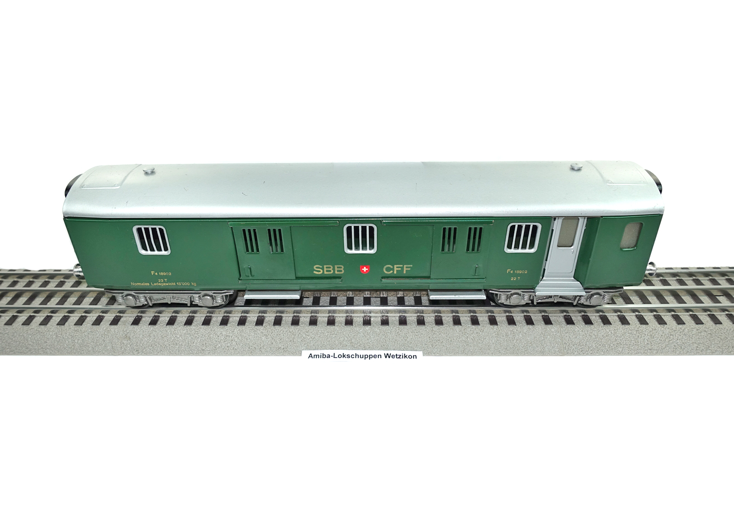 Hag 820 Gepäckwagen mit 4 Schiebetüren (32cm) 