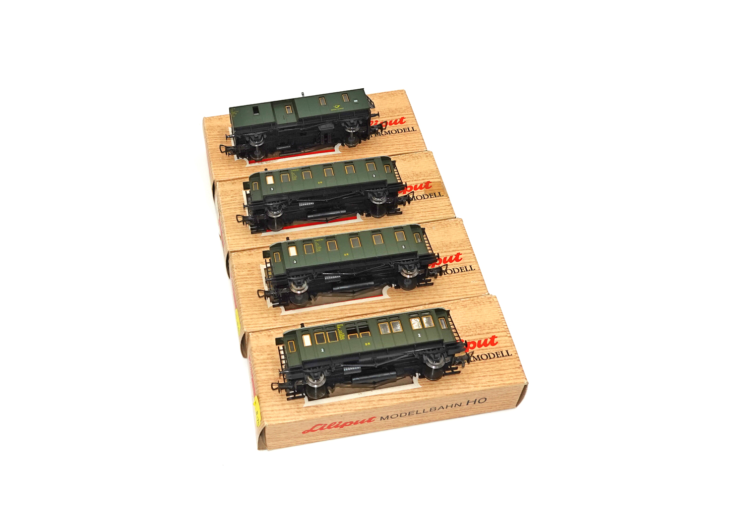 Liliput 27300 DR Personenwagen Set 4-teilig