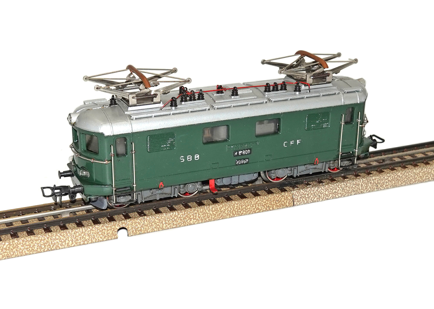 Märklin RE 800 SBB Re 4/4 grün